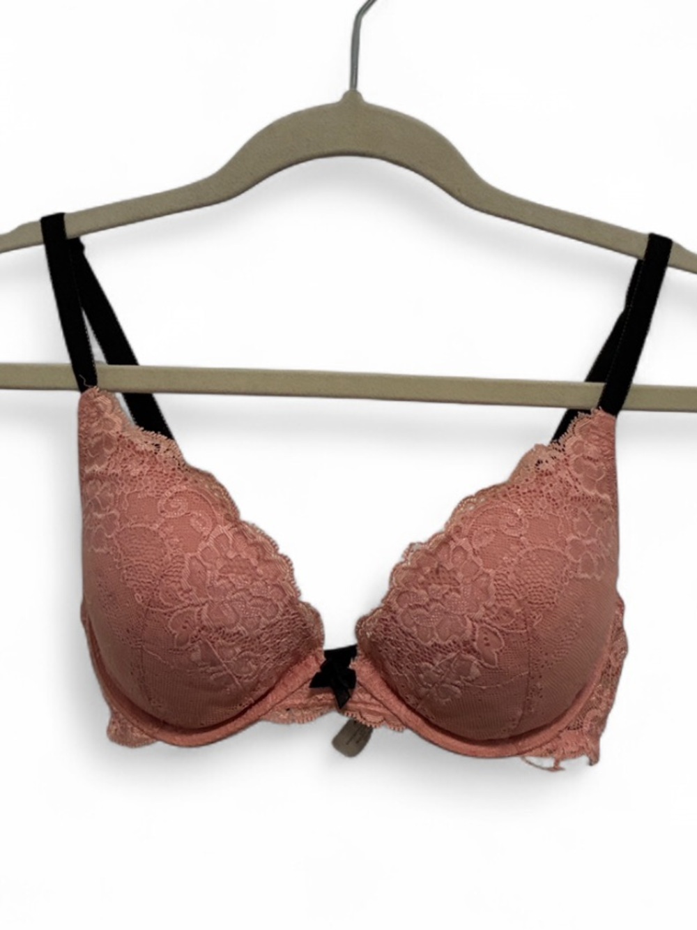 Y2K Victoria’s Secret Pink Lace Push-Up Bra with Black Straps